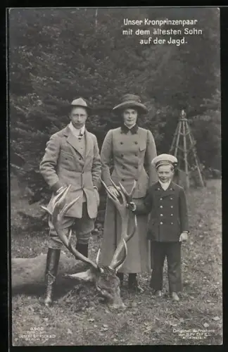 AK Unser Kronprinzenpaar mit dem ältesten Sohn auf der Jagd