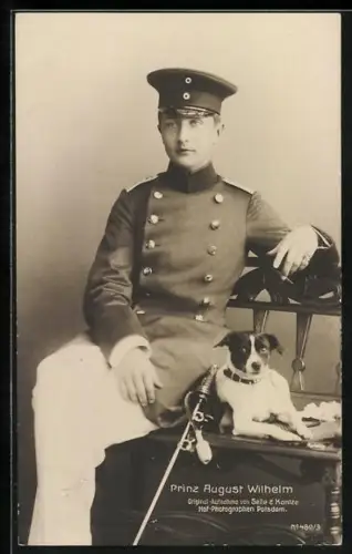 AK Prinz August Wilhelm von Preussen mit Hund