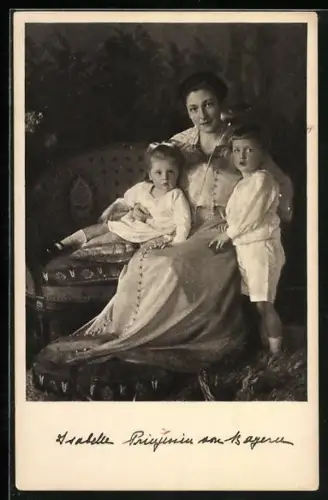 AK Prinzessin Isabella von Bayern mit den Kindern