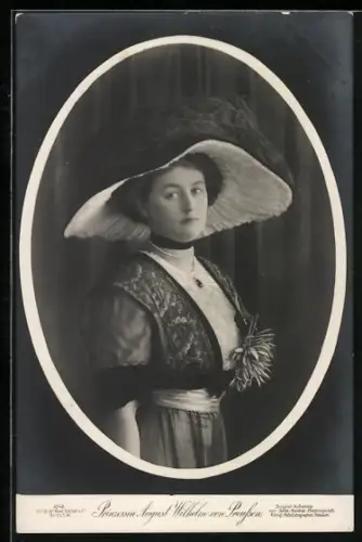 AK Prinzessin August Wilhelm von Preussen im Porträt mit grossem Federhut