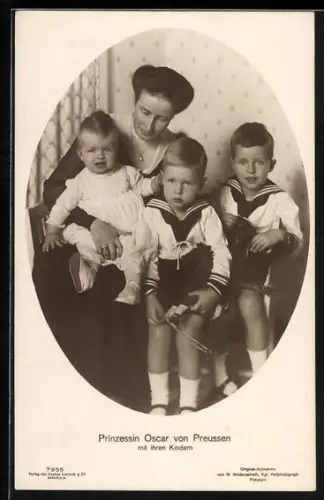 AK Prinzessin Oskar von Preussen mit ihren Kindern