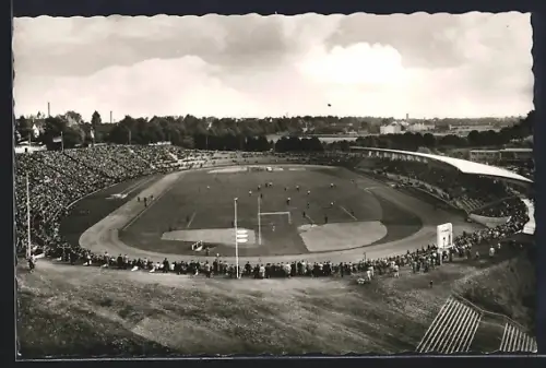 AK Augsburg, Stadion während eines Fussballspiels aus der Vogelschau