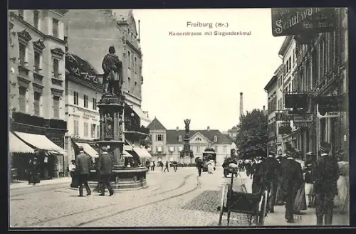 AK Freiburg /Br., Kaiserstrasse mit Siegesdenkmal
