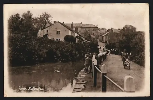AK Halberton, Pond