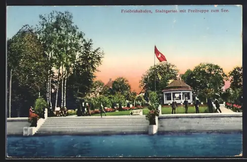 AK Friedrichshafen, Stadtgarten mit Freitreppe zum See
