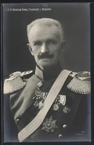 AK Uniformfoto S. K. H. Herzog Karl Theodor von Bayern mit Epauletten