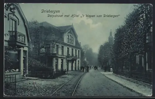 AK Driebergen, Dorpstraat met Hotel `t Wapen van Driebergen