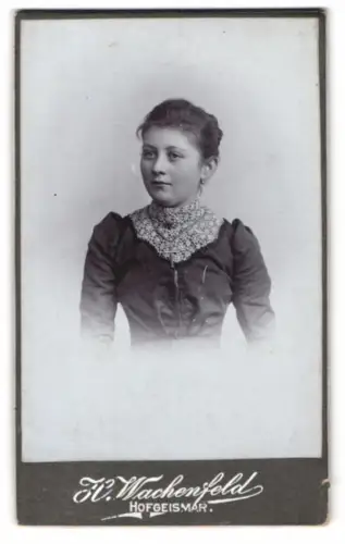 Fotografie Fl. Wachenfeld, Hofgeismar, Pauline Hofechitz / Lober als Mädchen