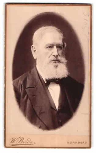 Fotografie W. Biede, Nürnberg, Frauenthorgraben 37, Dr. Zehler, Mann von Julie, geb. Wasser
