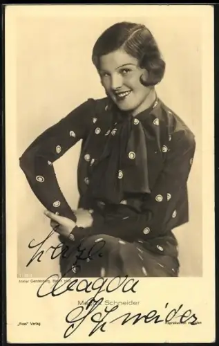 AK Schauspielerin Magda Schneider in gepunktetem Kleid, Autograph