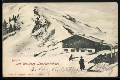 AK Wallberg-Unterkunftshaus mit Wanderern im Schnee