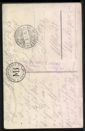 AK München, Gasthaus Mathäser-Bräu, Frau schreibt eine Postkarte, Ansichtskartengeschichte, Brauerei-Werbung