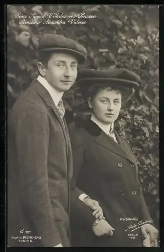 Foto-AK Prinz August Wilhelm von Preussen und Prinzessin Alexandra Victoria