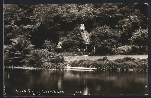 AK Cookham, Lock Ferry