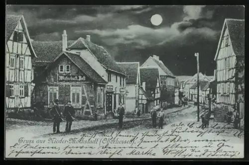 Mondschein-AK Nieder-Mockstadt /Oberhessen, Strassenpartie mit Gasthaus Wirtschaft zur Post, Jäger, Kinder