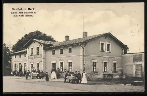 AK Bautzen, Gasthof zu Burk C. Richter, mit Wirtspaar u. Gästen an Aussentischen