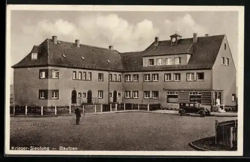 AK Bautzen, Krieger-Siedlung, Gebäude u. Strasse, mit Lebensmittel-Geschäft