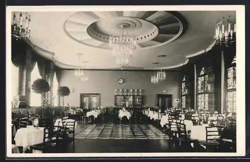 AK Sonneberg i. Thür., Park-Hotel, Inh. Franz Neundorf, Speisesaal