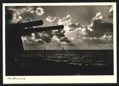 AK Abendstimmtung an Bord eines Schiffes der Kriegsmarine