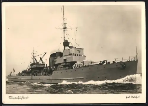 AK Minensuchboot bei leichtem Wellengang, Kriegsmarine