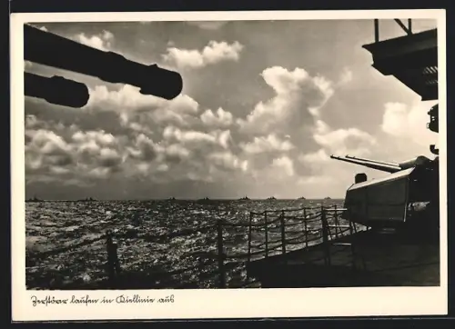 AK Zerstörer laufen in Kiellinie aus, Kriegsmarine