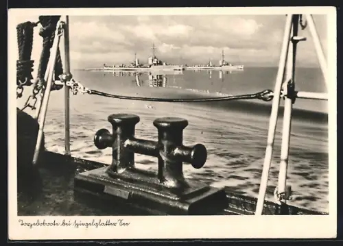 AK Torpedoboote bei spiegelglatter See, Kriegsmarine