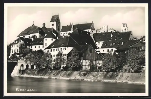 AK Füssen /Lech, Ortsansicht mit Kirche
