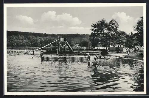 AK Freilingen / Westerwald, Freibad mit Badegäste