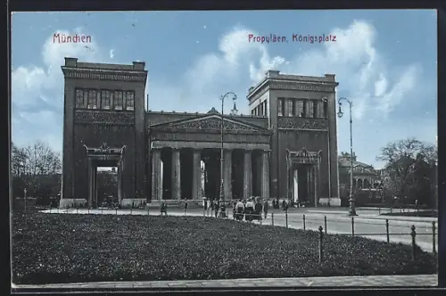 AK München, Propyläen Königsplatz