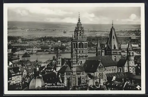 AK Mainz a. Rh., Ortspartie mit Kirche im Stadtkern