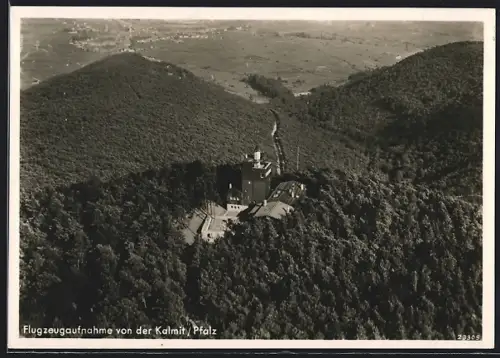 AK Kalmit /Pfalz, Panorama mit Turm, Fliegeraufnahme