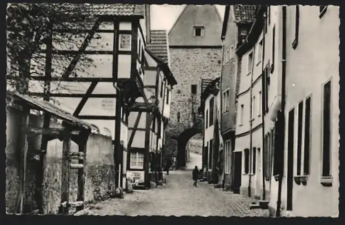 AK Bad Münstereifel, Heisterbacher Strasse, Fachwerkhäuser, Stadttor