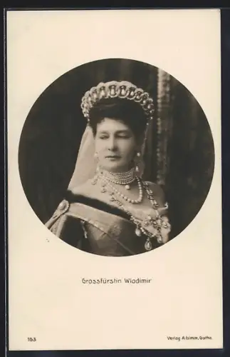 AK Grossfürstin Wladimir von Russland in einer Prachtrobe