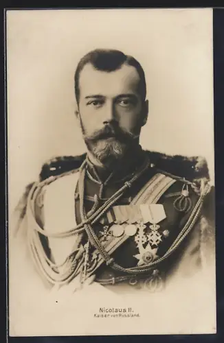 AK Nicolaus II., Kaiser von Russland in Uniform mit Orden