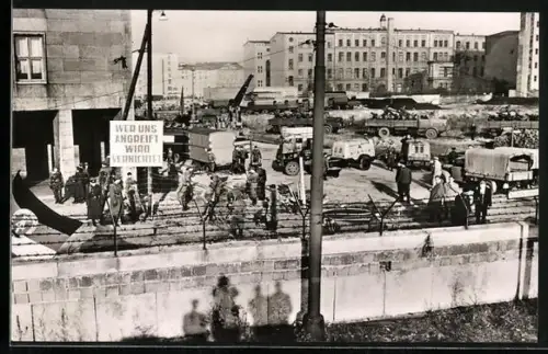 AK Berlin, Blick über die Mauer in die Wilhelmstrasse