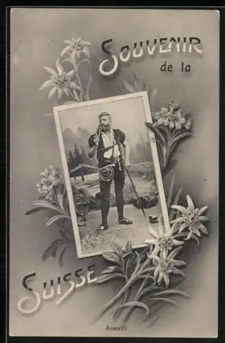 AK Schweizer in Tracht mit Pfeife und Spazierstock, Grusskarte mit Bergblumen