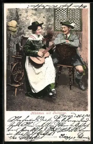 AK Junge Frau neben einem Spinnrad spielt Gitarre