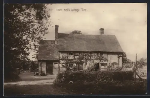AK Tonq, Little Nells Cottage