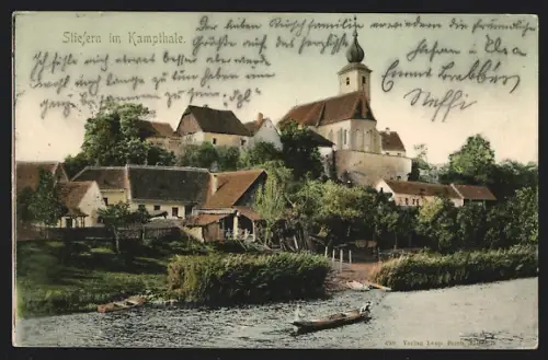 AK Stiefern im Kampthale, Ortsansicht mit Kirche vom Fluss aus, Kahn