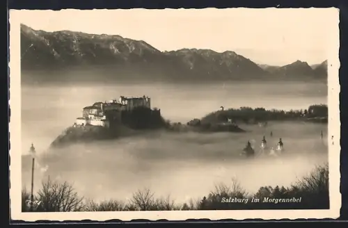 AK Salzburg, Festung Hohensalzburg im Morgennebel