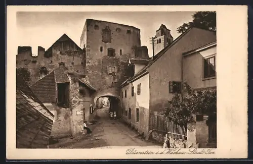 AK Dürnstein i. d. Wachau, Strassenpartie am Stadt-Tor