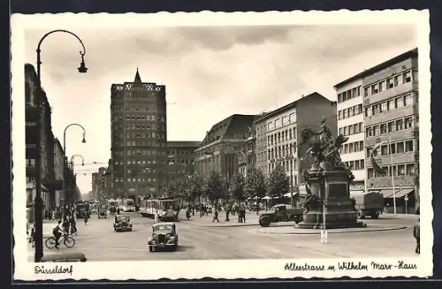 AK Düsseldorf, Aleestrasse mit Wilhelm Mahr-Haus, Reiterdenkmal, Strassenbahn