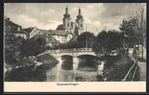 AK Donaueschingen, Ortspartie mit Brücke