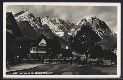 AK Garmisch, Ortsansicht mit Zugspitzmassiv