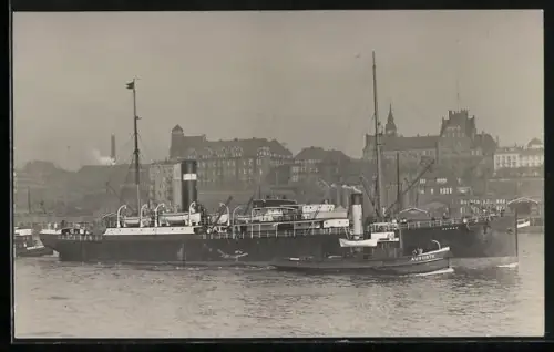 AK Handelsschiff Weimar mit Dampfer Auguste