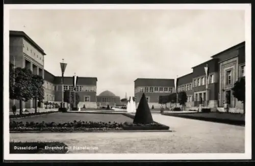 AK Düsseldorf, Ehrenhof mit Planetarium