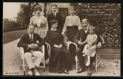 AK König Konstantin von Griechenland mit seiner Familie, Königin Sophie, Kronprinz Georg, Prinz Paul, Prinzessin Helene