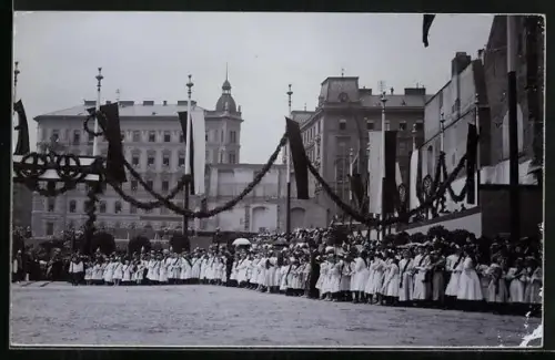 Foto-AK Wien, Grundsteinlegung der Laimgrubenkirche 1906