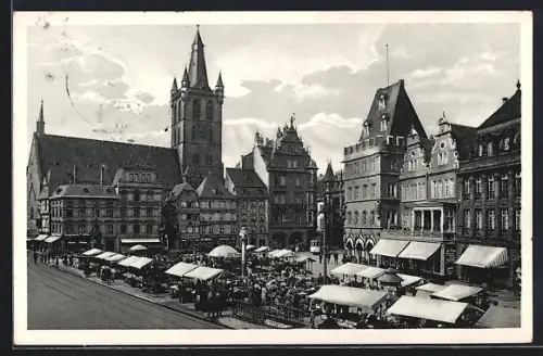 AK Trier, Blick auf den Hauptmarkt mit Passanten