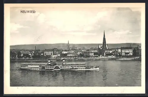 AK Neuwied, Teilansicht mit Dampfer